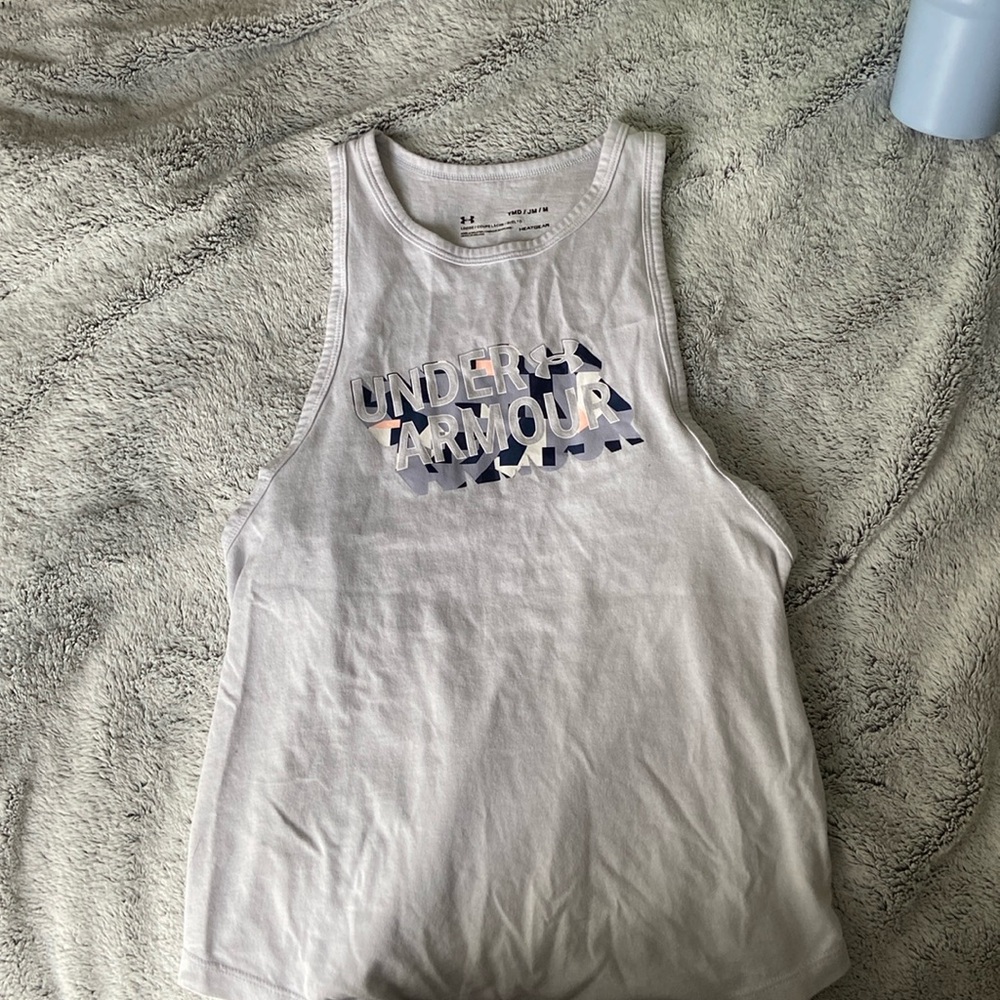 Gray open side under Armour tank top